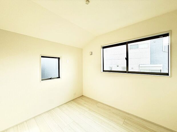 ■落ち着いた色合いのお部屋で穏やかな時間を楽しめます