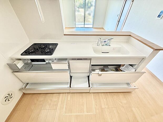 ■家族の絆を深める、温もりのあるキッチン