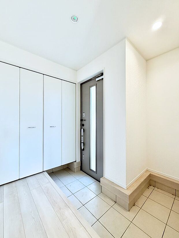 ■ ここから始まる一日、すっきり整った玄関