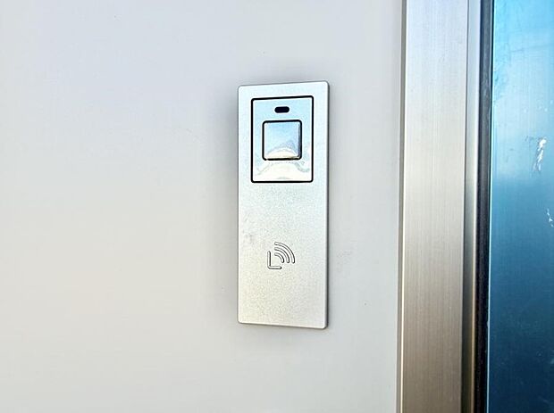 ■鍵を取り出さずに便利に操作できて快適