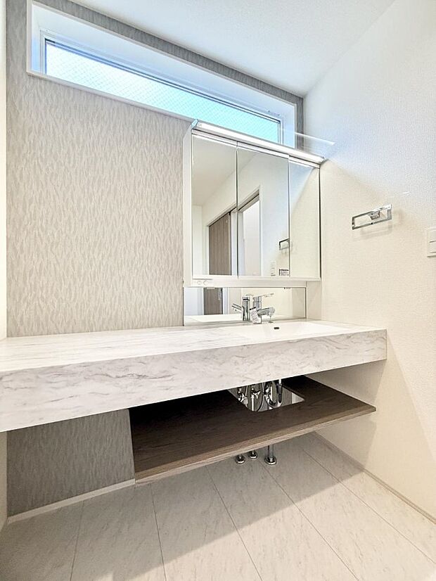 ■朝の準備がスムーズにできる広さです