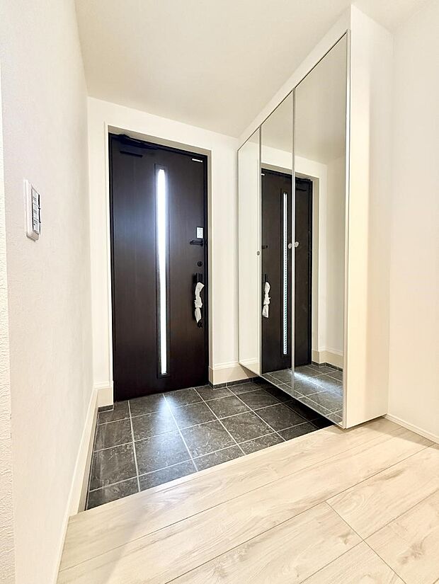 ■ シンプルで美しく、快適な暮らしの入り口