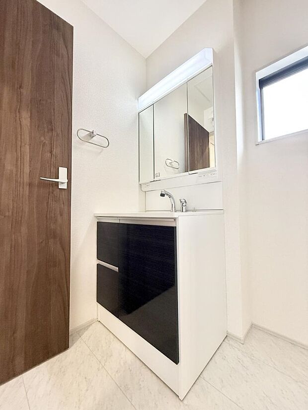 ■朝の準備がスムーズにできる広さです