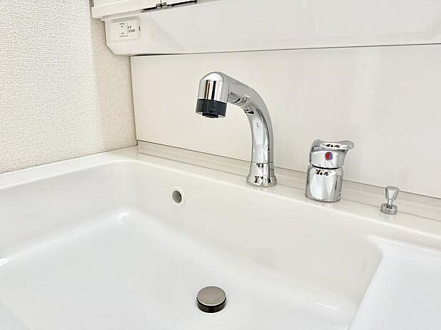 ■手洗いや顔を洗う時も快適に使える便利なシャワー