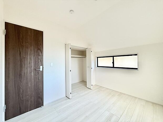 ■落ち着いた色合いのお部屋で穏やかな時間を楽しめます