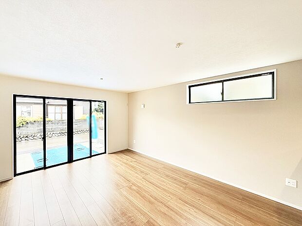 ■くつろぎと笑顔が集まる、心温まるリビング