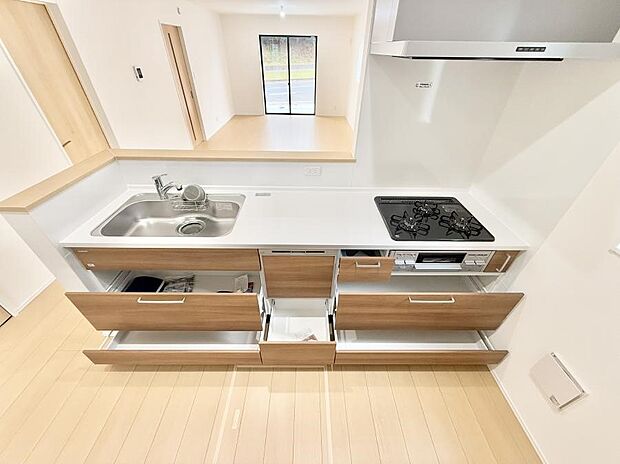 ■家族の絆を深める、温もりのあるキッチン