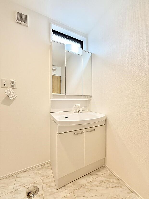 ■朝の準備がスムーズにできる広さです