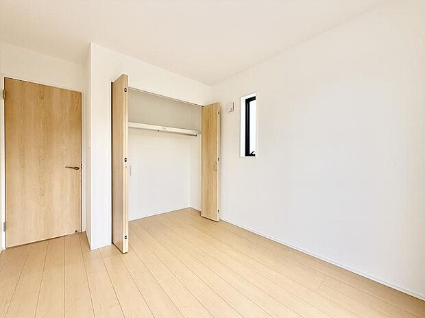 ■落ち着いた色合いのお部屋で穏やかな時間を楽しめます