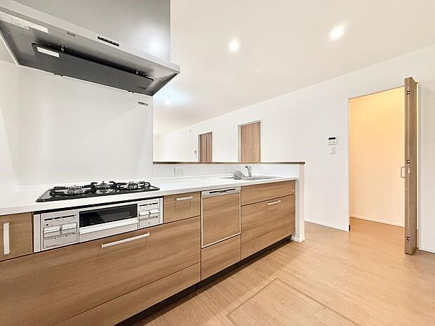 ■家族の絆を深める、温もりのあるキッチン