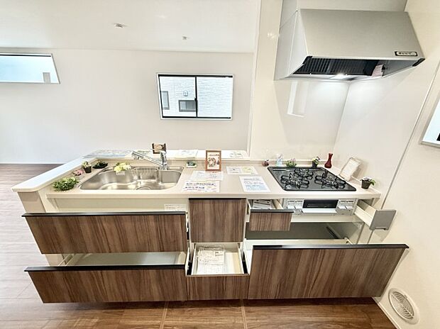 ■料理がもっと楽しくなる、快適なキッチン空間