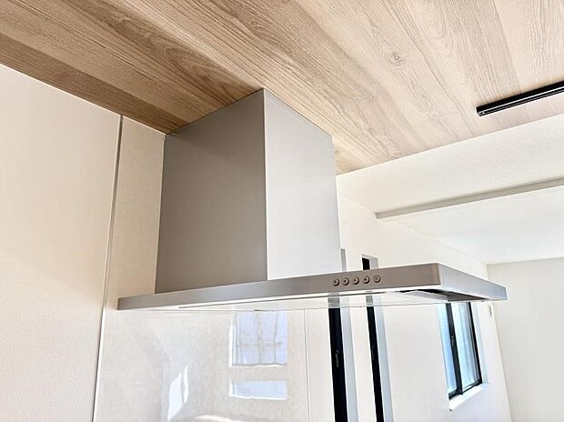 ■調理時の蒸気や匂いが換気扇に誘導され、効率的に排煙ができます。