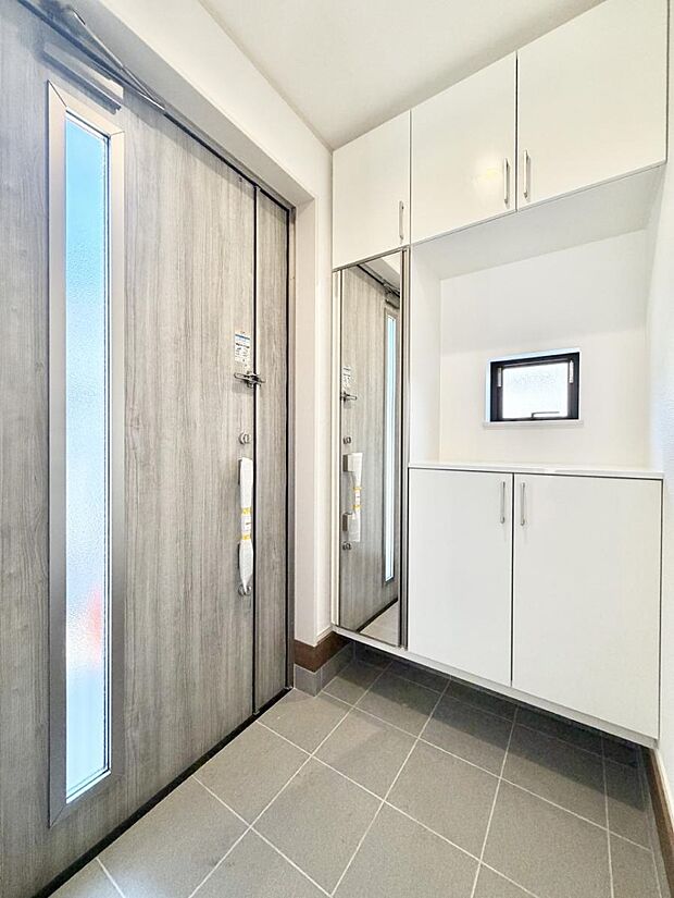 ■玄関はお家の顔！おしゃれな玄関でお客様をお迎え！