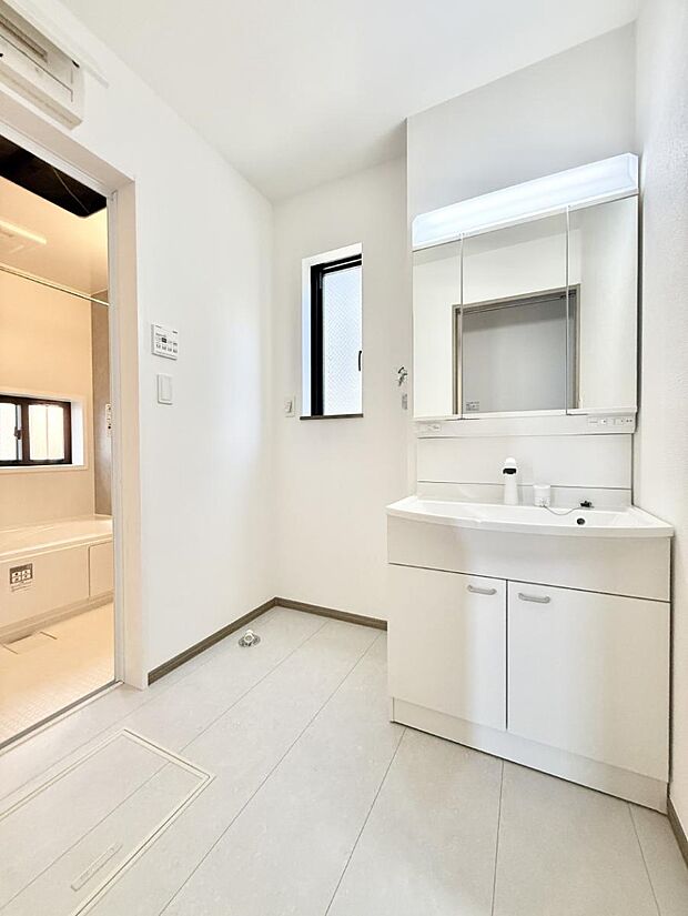 ■朝の準備がスムーズにできる広さです