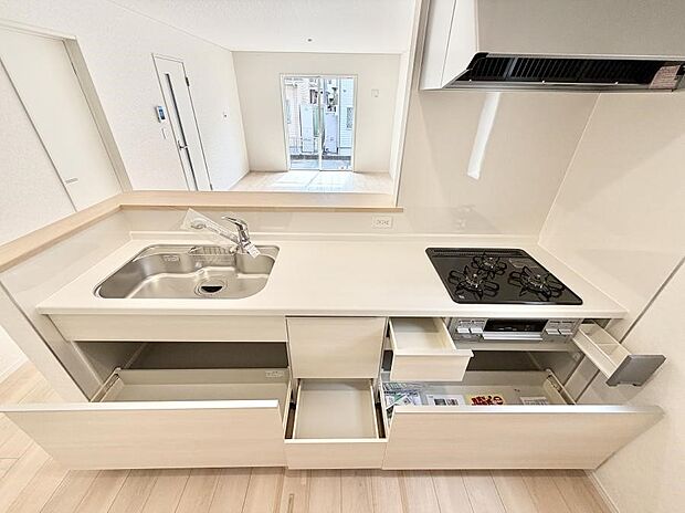 ■家族の絆を深める、温もりのあるキッチン