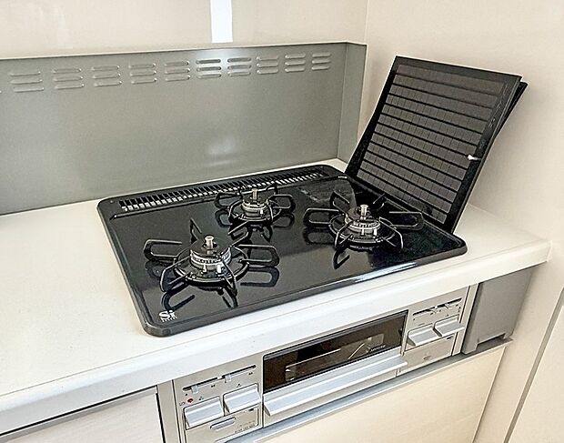 ■調理時の蒸気や匂いが換気扇に誘導され、効率的に排煙ができます。