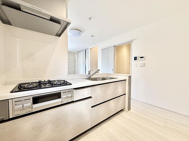 ■家族の絆を深める、温もりのあるキッチン