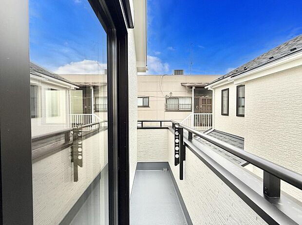 ■ 季節の移ろいを感じられる開放的な空間です