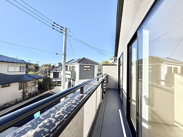 ■ 季節の移ろいを感じられる開放的な空間です