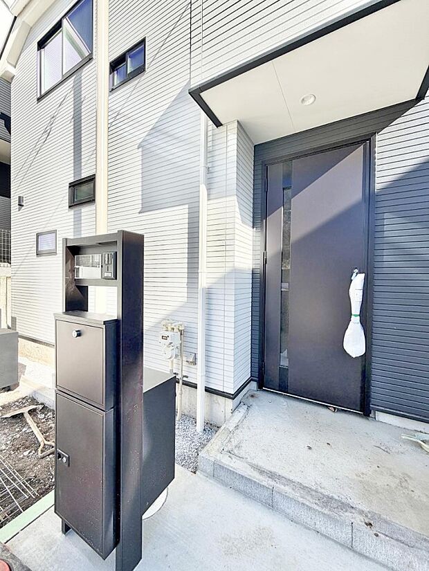 ■ 心地よい暮らしへとつながる、温かい玄関