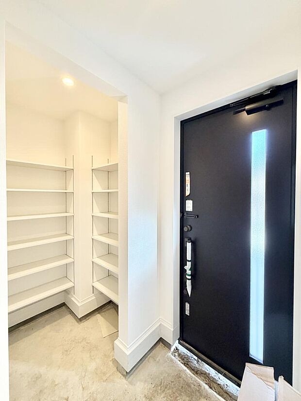 ■ シンプルで美しく、快適な暮らしの入り口