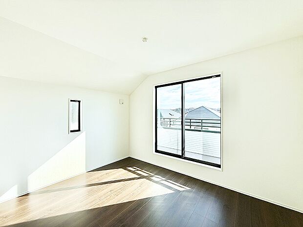 ■落ち着いた色合いのお部屋で穏やかな時間を楽しめます