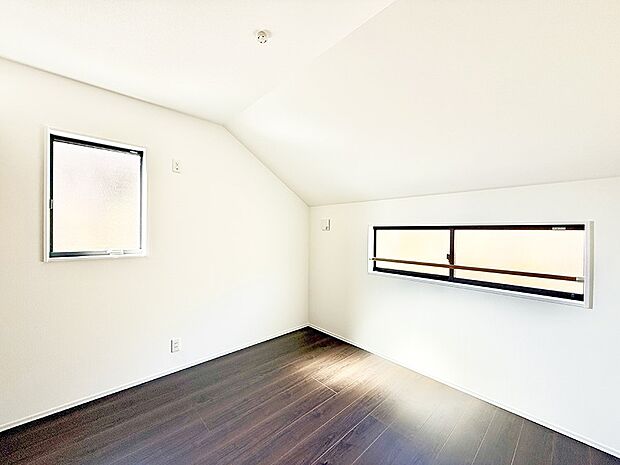 ■落ち着いた雰囲気のお部屋で心が安らぐ空間