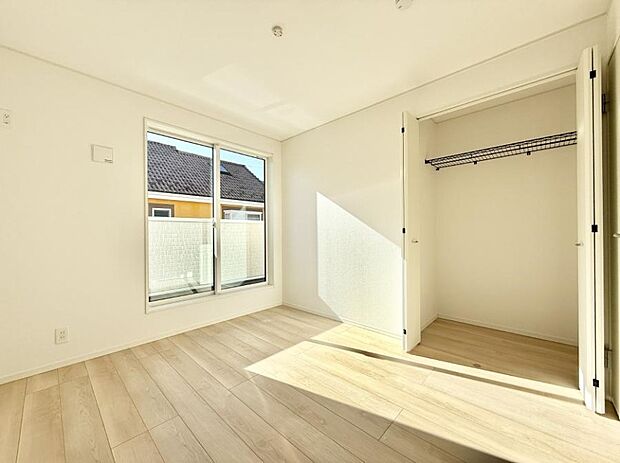 ■窓の配置や通気性の良い設計で部屋の空気がこもらず、常に新鮮な空気が流れます