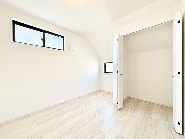 ■落ち着いた色合いのお部屋で穏やかな時間を楽しめます