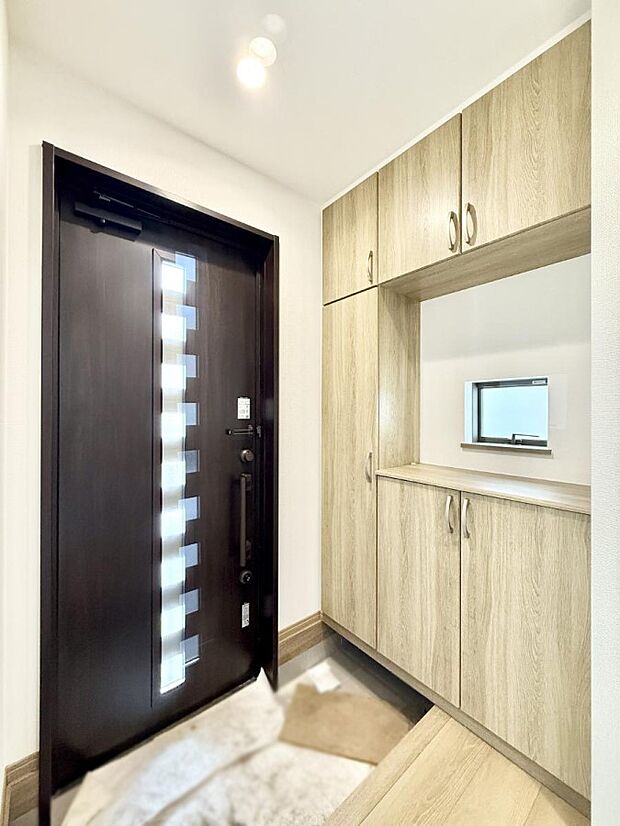 ■ ここから始まる一日、すっきり整った玄関