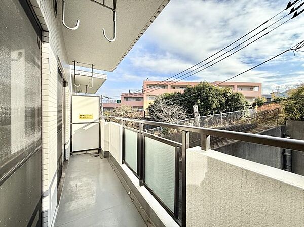 ■ 季節の移ろいを感じられる開放的な空間です