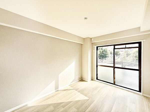 ■落ち着いた色合いのお部屋で穏やかな時間を楽しめます