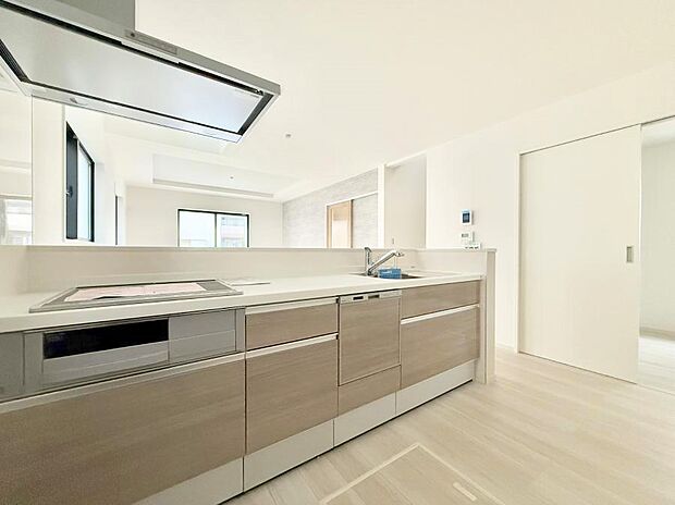 ■シンプルで機能的、毎日使いやすいキッチン