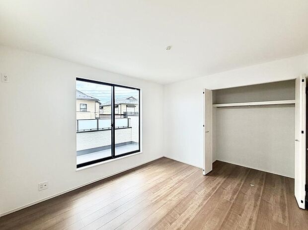 B号棟  ■落ち着いた色合いのお部屋で穏やかな時間を楽しめます