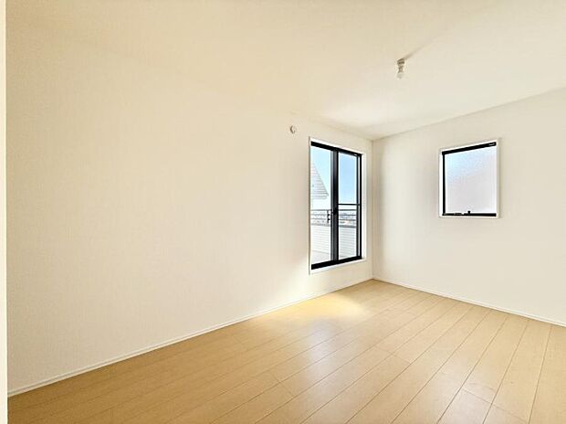 ■窓の配置や通気性の良い設計で部屋の空気がこもらず、常に新鮮な空気が流れます