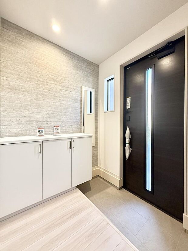 ■玄関はお家の顔！おしゃれな玄関でお客様をお迎え！