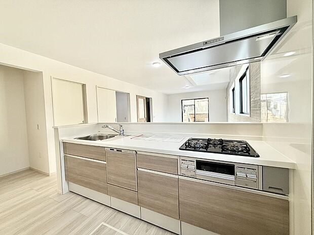 ■美味しい時間が生まれる、笑顔あふれるキッチン