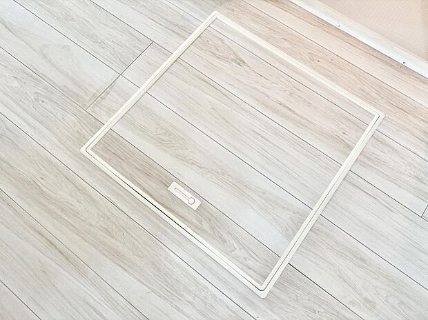 ■季節物など簡単に収納でき便利