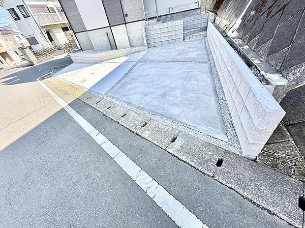 ■自宅にある駐車スペースなので安心ですね