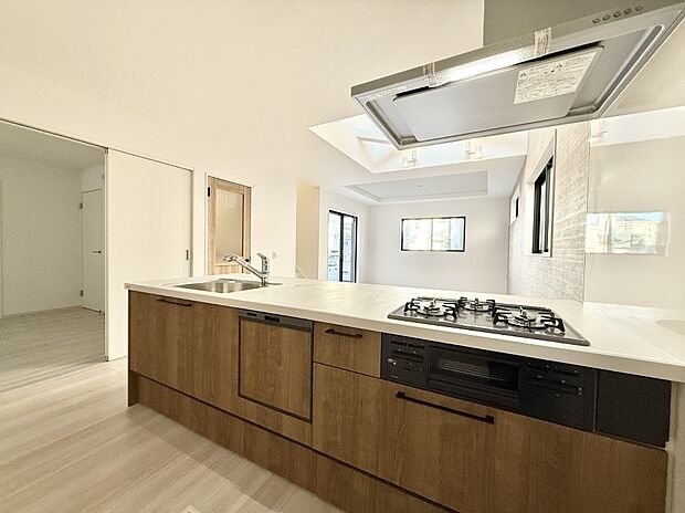 ■シンプルで機能的、毎日使いやすいキッチン