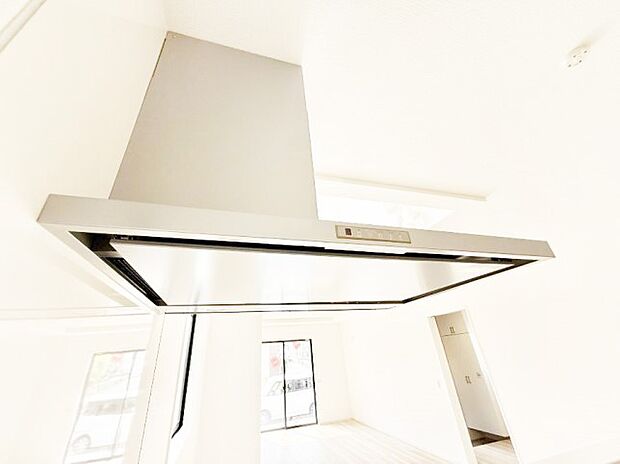■調理時の蒸気や匂いが換気扇に誘導され、効率的に排煙ができます。