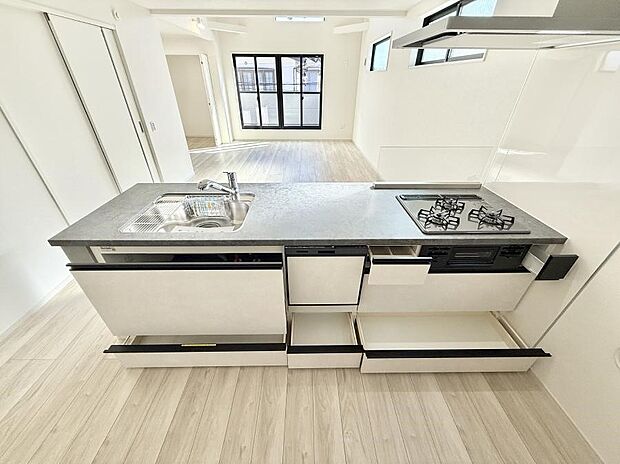 ■家族の絆を深める、温もりのあるキッチン