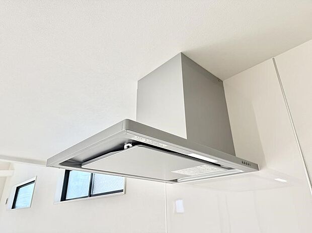 ■調理時の蒸気や匂いが換気扇に誘導され、効率的に排煙ができます。