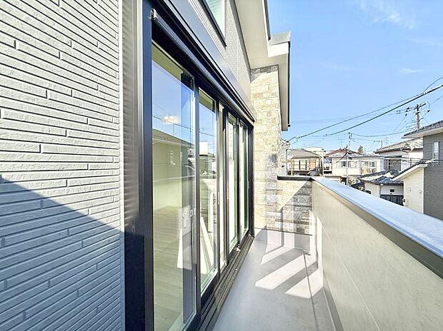 ■ 季節の移ろいを感じられる開放的な空間です