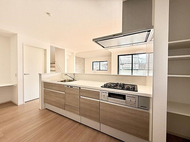 ■家族の絆を深める、温もりのあるキッチン