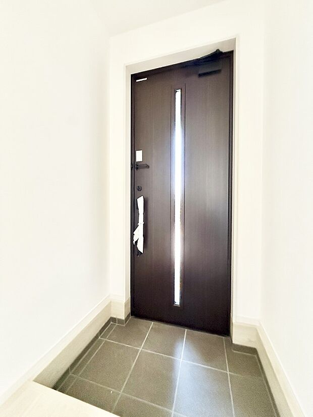 ■ 毎日を気持ちよく迎える、明るく温もりのある玄関