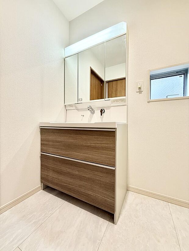 ■朝の準備がスムーズにできる広さです