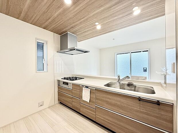 ■シンプルで美しく心地よい時間を生むキッチン空間