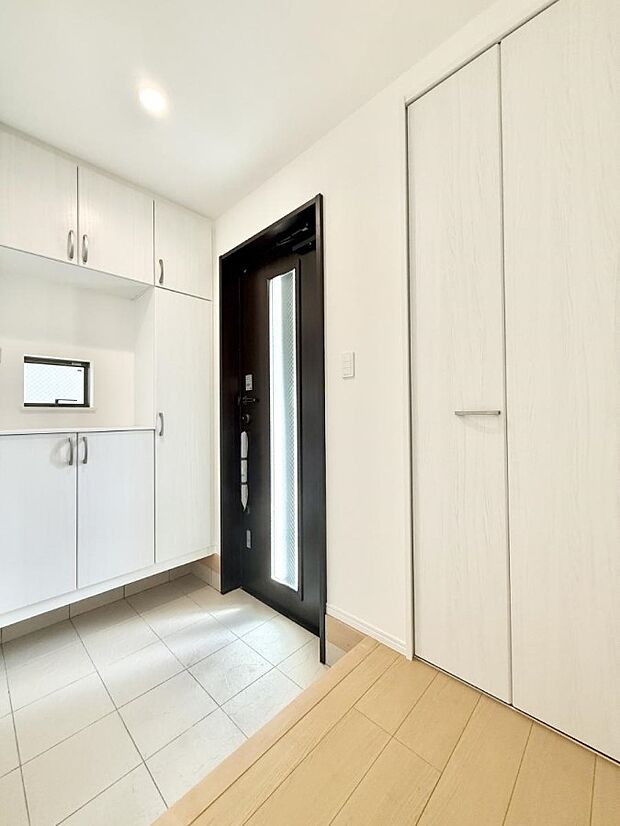 ■玄関はお家の顔！おしゃれな玄関でお客様をお迎え！