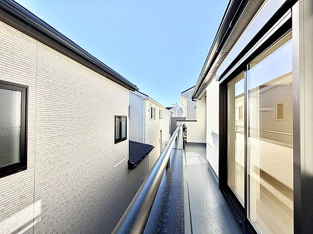 ■ 季節の移ろいを感じられる開放的な空間です